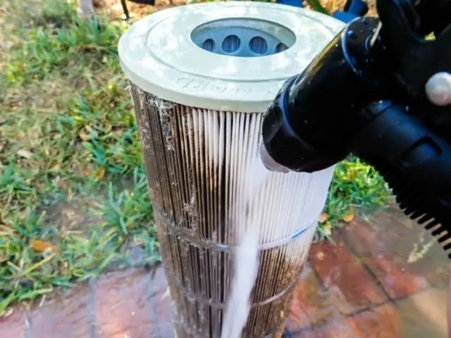 How to Clean a Pool Filter